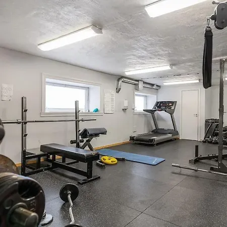 With Private Balcony And Flexible Check In Apartmán