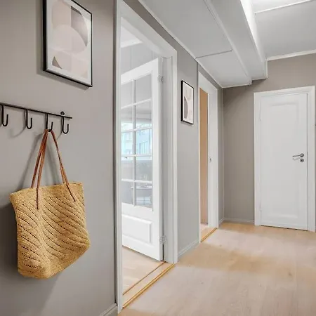 Apartman With Private Balcony And Flexible Check In *
