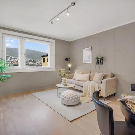 With Private Balcony And Flexible Check In Appartement *