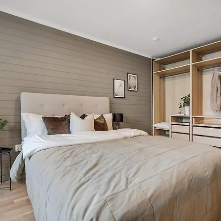 With Private Balcony And Flexible Check In *