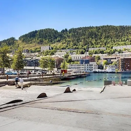 With Private Balcony And Flexible Check In Apartment Bergen